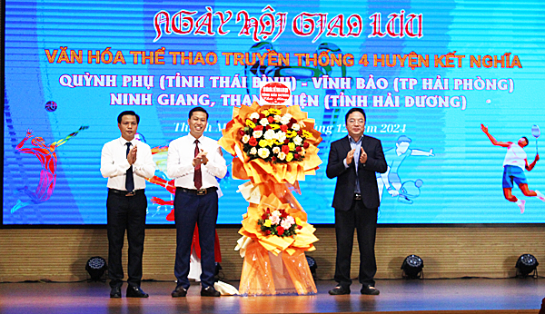 NgayhoiVH4huyen06122024-1.jpg