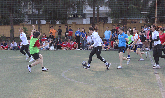GiaiBongdaDoanTNSo22032025-4.gif