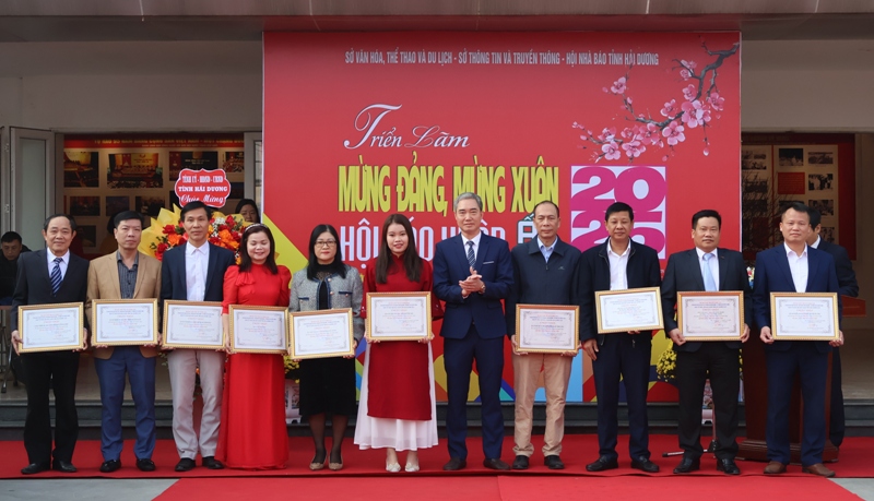 TrienlammungDangmungXuan2025-3.jpg